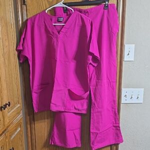 Cherokee V-Neck Scrub Set - Pink
